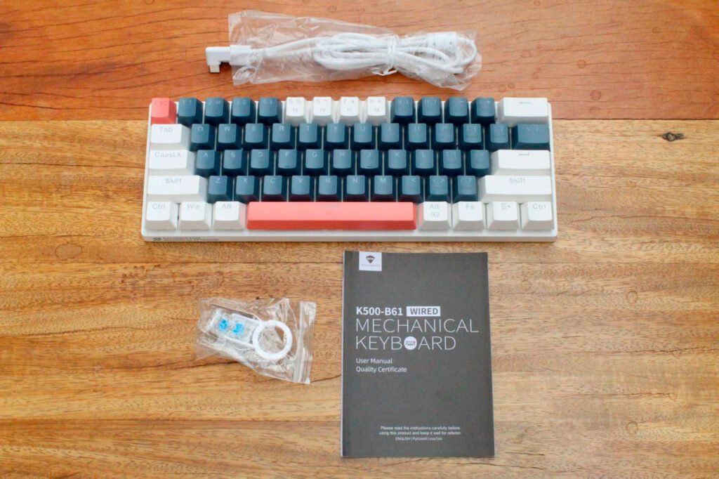 contenido de la caja del teclado mecanico mini machenike k500 b61